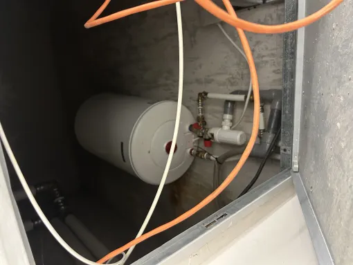 fds fay depann services : intervention réussie sur un chauffe-eau fuyant à Cagnes-sur-Mer, Cannes, FDS FAY DEPANN SERVICES