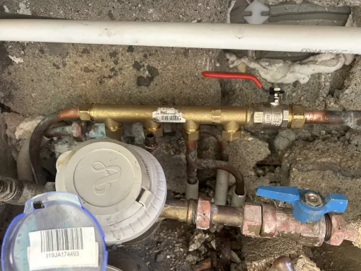 Intervention réussie à Nice par FDS FAY DEPANN SERVICES pour le remplacement d'une nourrice après compteur, Cannes, FDS FAY DEPANN SERVICES