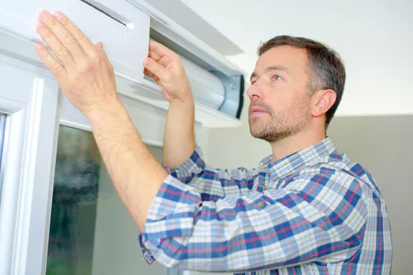 Installation de volets roulants manuels avec manivelle, Cannes, FDS FAY DEPANN SERVICES