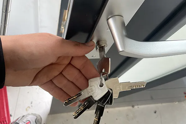 Remplacement de serrure dans un appartement haussmannien à Cannes, Cannes, FDS FAY DEPANN SERVICES