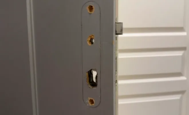 Remplacement de cylindre et installation de poignée blindée par FDS FAY DEPANN SERVICES, Cannes, FDS FAY DEPANN SERVICES
