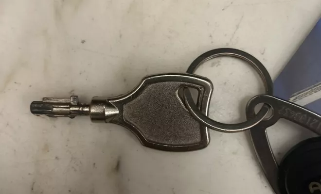 Ouverture de portes claquées ou bloquées, Cannes, FDS FAY DEPANN SERVICES