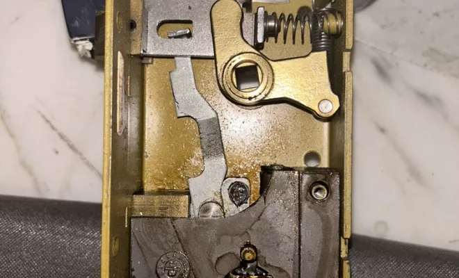 Ouverture de portes claquées ou bloquées, Cannes, FDS FAY DEPANN SERVICES